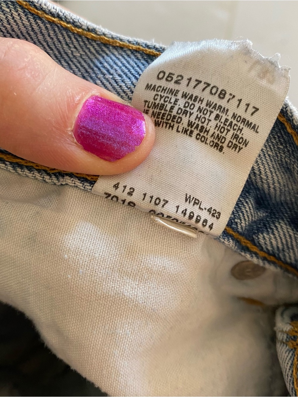 Upcycled Levi’s 505 Custom Jeans Waist 27 Womens Size 4 Small Levis OOAK Floral - Picture 14 of 15